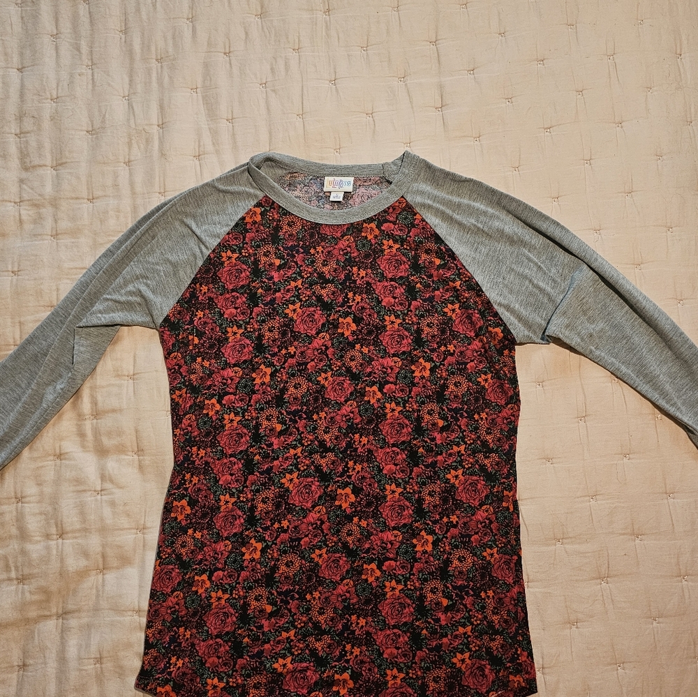 LuLaRoe Gray and Pink Floral Top